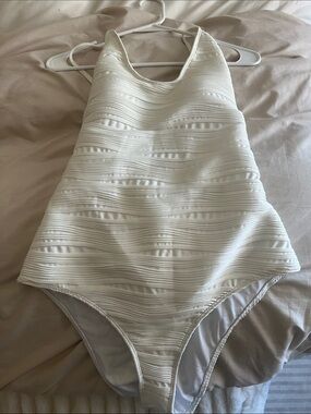 Textured White Scoop One-Piece Swimsuit - Women